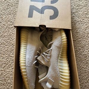 Size 10.5 - adidas Yeezy Boost 350 V2 Low Sesame